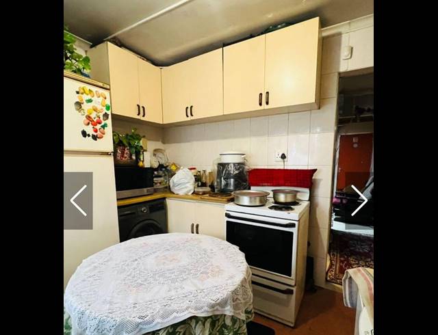 2 BEDROOM HOUSE FOR SALE IN TRENANCE MANOR